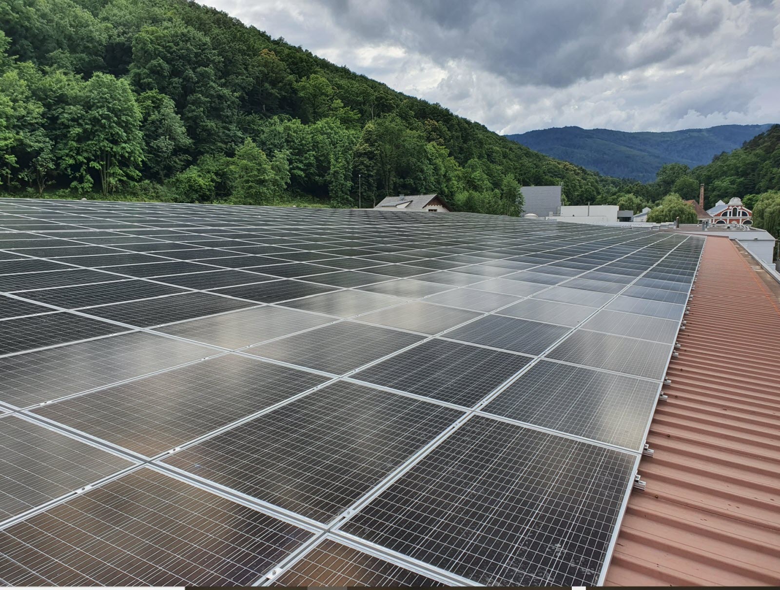 découvrez les solutions innovantes en photovoltaïque industriel pour optimiser votre production d'énergie et réduire vos coûts. boostez la durabilité de votre entreprise tout en contribuant à la transition énergétique.