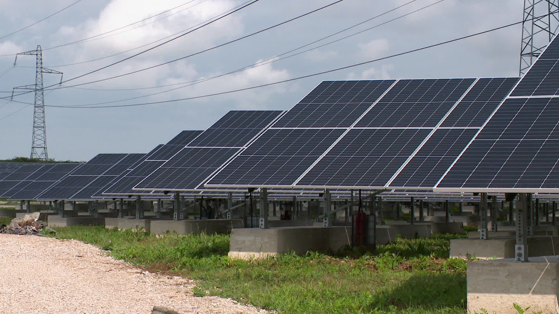 découvrez les solutions photovoltaïques à montbéliard pour optimiser votre consommation d'énergie et réduire votre impact environnemental. profitez des avantages du solaire avec des installations efficaces et adaptées à vos besoins.