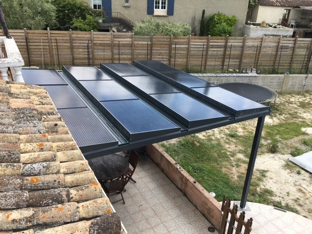 découvrez les avantages d'une pergola photovoltaïque, une solution esthétique et écologique pour produire de l'énergie solaire tout en profitant de votre espace extérieur. transformez votre jardin en un lieu de détente éco-responsable grâce à nos conseils et idées inspirantes.