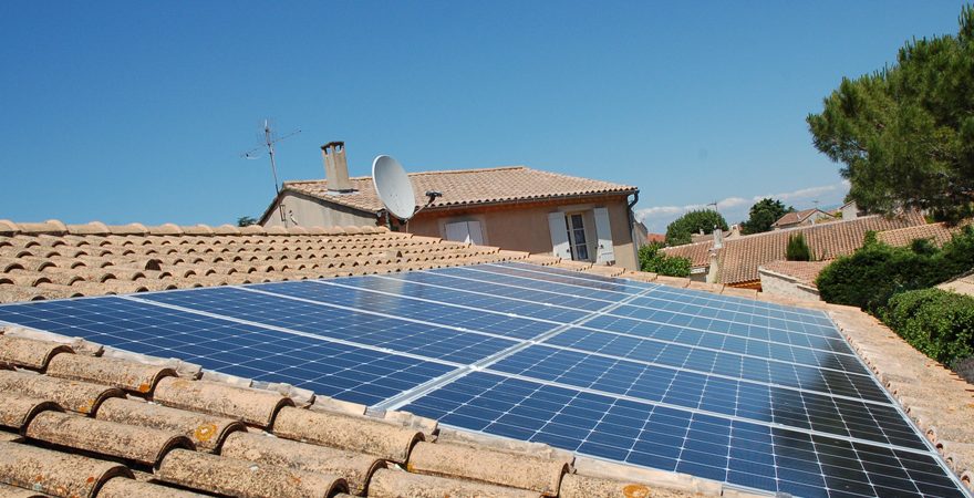 découvrez les avantages du photovoltaïque résidentiel : une solution écologique pour réduire votre facture d'électricité, valoriser votre bien immobilier et contribuer à la transition énergétique. transformez votre toit en une source d'énergie renouvelable.