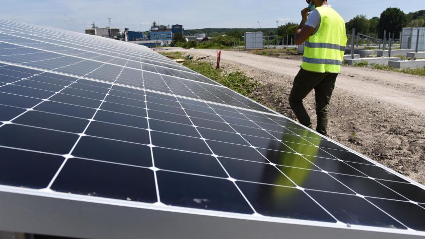 découvrez les solutions photovoltaïques à amiens pour optimiser votre production d'énergie renouvelable. profitez d'une installation sur mesure et d'experts à votre service pour réduire votre facture d'électricité tout en respectant l'environnement.