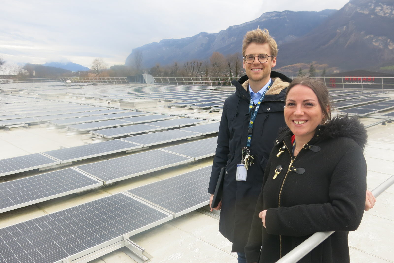 découvrez l'offre photovoltaïque de lidl : des solutions écologiques et économiques pour produire votre propre électricité. profitez de réductions exceptionnelles sur des panneaux solaires de qualité et contribuez à la transition énergétique tout en réalisant des économies sur vos factures d'énergie.