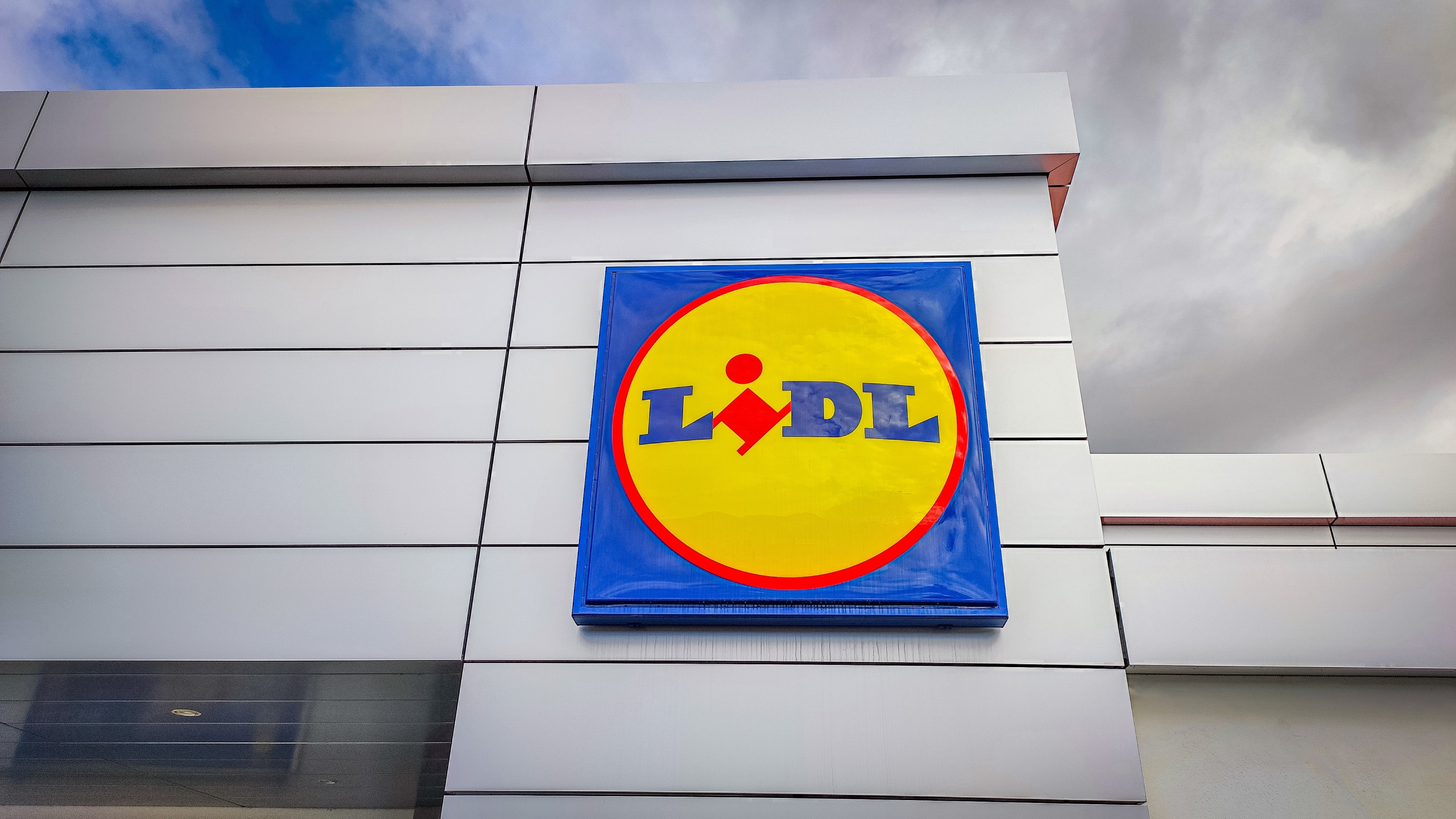 découvrez les solutions photovoltaïques proposées par lidl pour un avenir énergétique durable. profitez de l'énergie solaire avec des produits de qualité à prix malin, et réduisez vos factures tout en préservant l'environnement.
