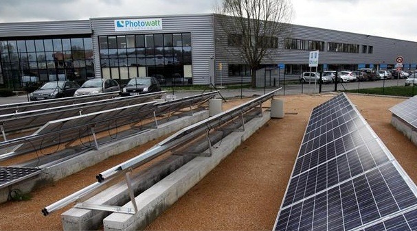 découvrez photowatt, le spécialiste de solutions photovoltaïques innovantes en france. profitez d'énergies renouvelables pour réduire votre empreinte carbone et réaliser des économies d'énergie tout en contribuant à la transition énergétique.