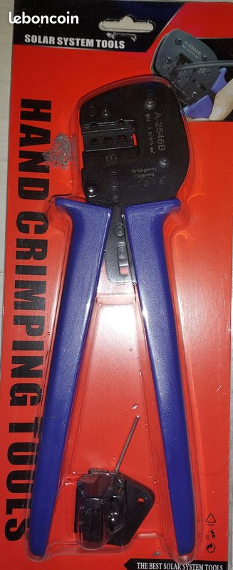 découvrez notre pince mc4, l'outil idéal pour une connexion électrique sécurisée et efficace. parfaite pour les installations solaires, elle garantit une manipulation aisée et une durabilité optimale.