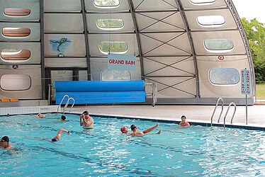 découvrez nos conseils et astuces pour créer la piscine de vos rêves. profitez de nos idées inspirantes pour l'aménagement, l'entretien et les accessoires indispensables pour transformer votre jardin en un véritable havre de paix aquatique.