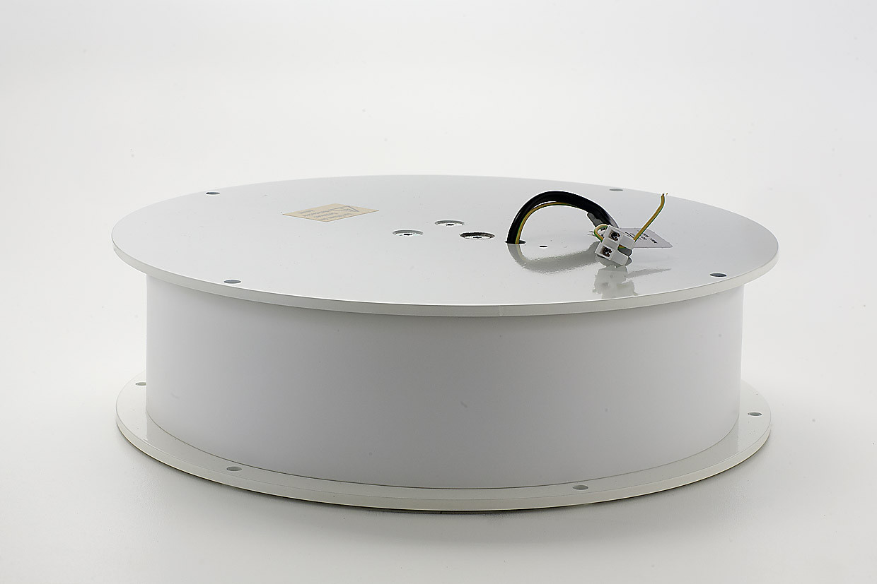 découvrez notre plateau motorisé robuste pouvant transporter jusqu'à 100 kg. idéal pour faciliter le déplacement de charges lourdes, ce plateau allie performance et praticité, parfait pour les professionnels et les particuliers.