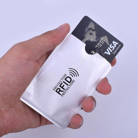 découvrez notre pochette anti-rfid qui protège vos cartes bancaires et vos informations personnelles des fraudes électroniques. pratique et élégante, elle est idéale pour sécuriser vos déplacements.