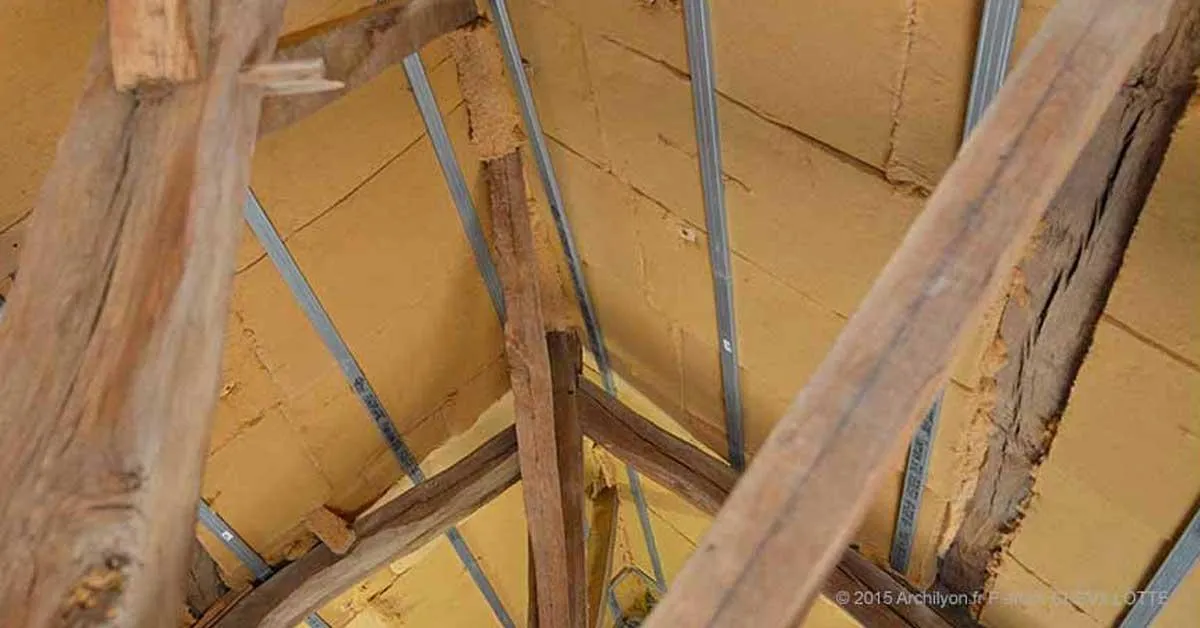 découvrez notre guide complet sur la pose d'écran de toiture en volige. apprenez les techniques essentielles pour assurer une installation durable et efficace, afin de protéger votre maison des intempéries tout en optimisant l'isolation. idéal pour les professionnels et les bricoleurs, cet article vous accompagne pas à pas dans votre projet.