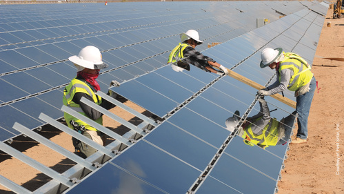 découvrez nos services d'installation photovoltaïque pour optimiser votre production d'énergie solaire. profitez d'une solution éco-responsable et économique, adaptée à vos besoins. transformez votre toiture en une source de revenus tout en réduisant votre empreinte carbone.