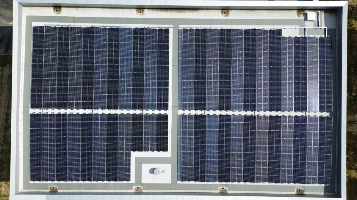 découvrez notre guide complet sur le préau photovoltaïque (pv) : avantages, installation, et fonctionnement. apprenez comment optimiser l'utilisation de l'énergie solaire pour votre bâtiment tout en contribuant à un avenir durable.