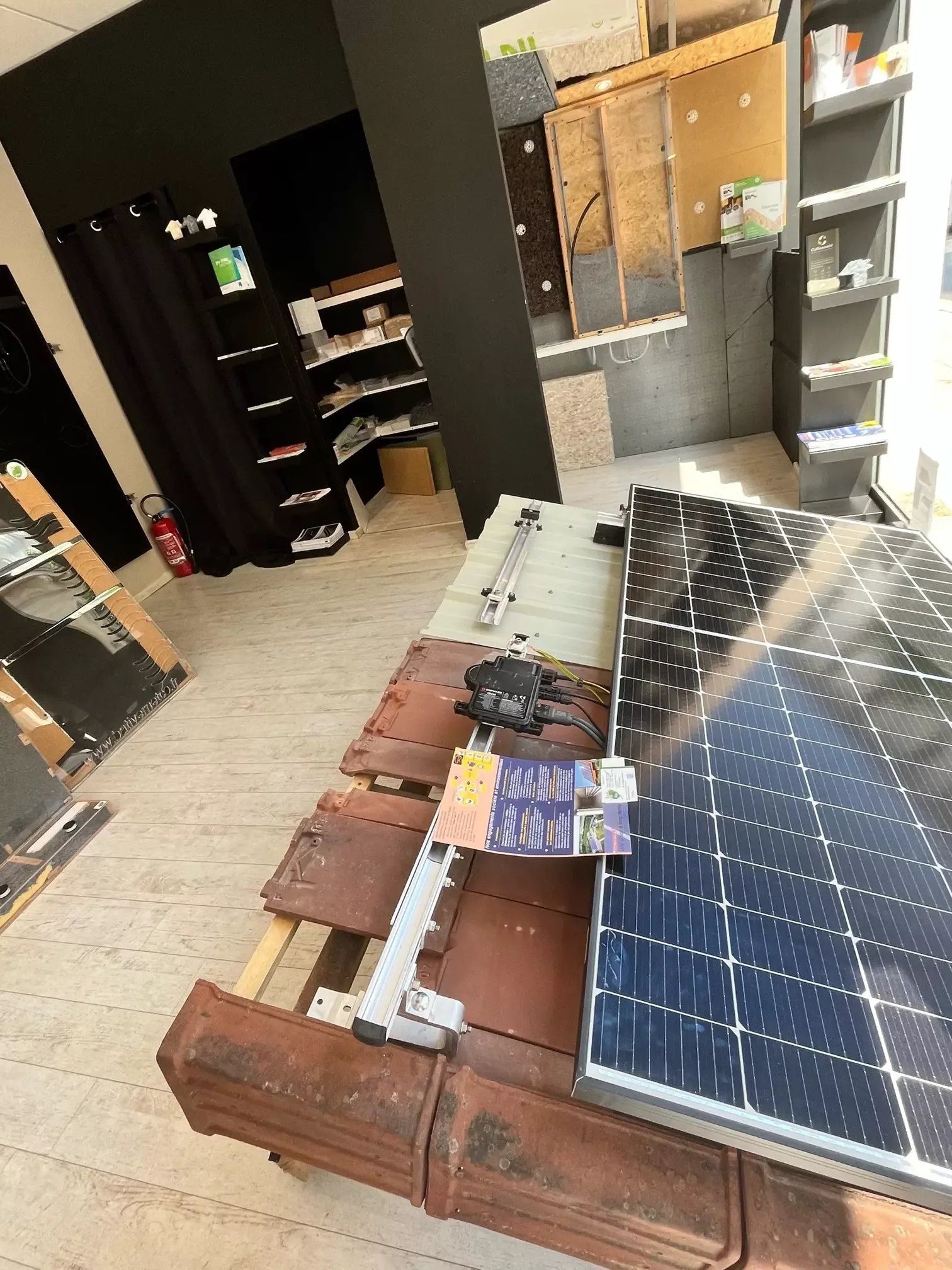 découvrez la prime rénov' pour l'installation de panneaux photovoltaïques en france. profitez d'aides financières pour rendre votre transition énergétique plus accessible et réduire vos factures d'électricité tout en soutenant l'environnement.