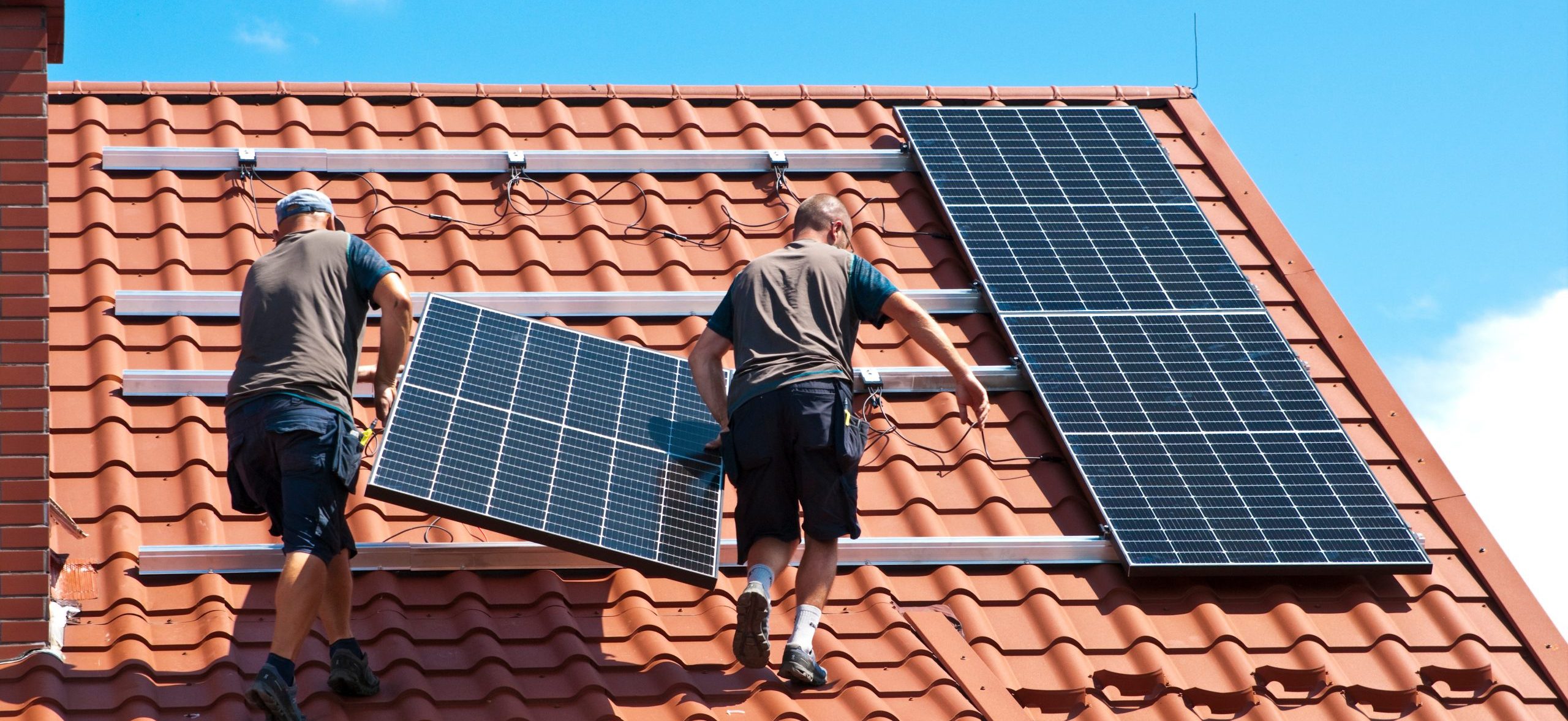 découvrez les différentes primes et subventions disponibles pour l'installation de panneaux solaires en france. profitez d'avantages financiers pour investir dans des énergies renouvelables et réduire votre facture énergétique tout en protégeant l'environnement.