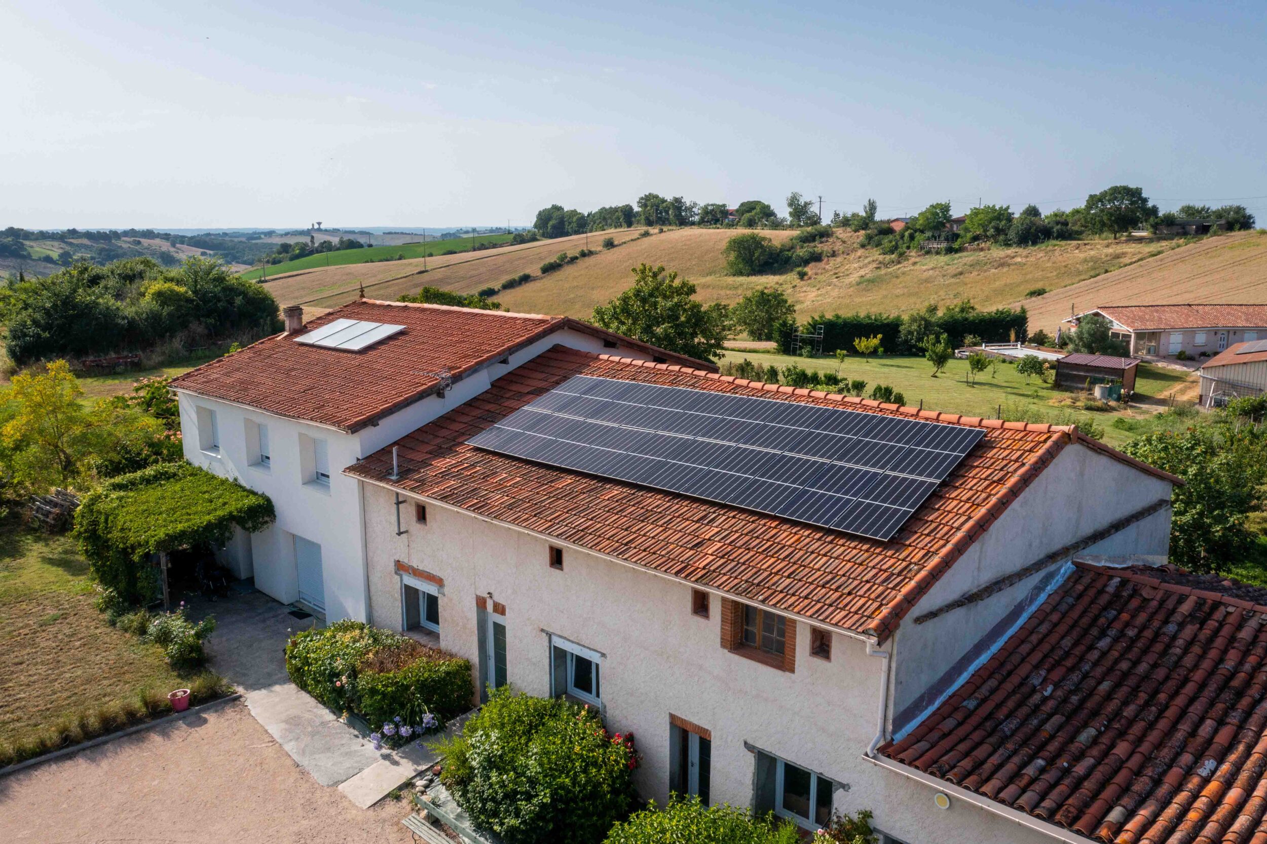 découvrez les prix compétitifs pour l'installation d'une solution solaire de 6 kwc. profitez d'une énergie renouvelable tout en bénéficiant d'un retour sur investissement rapide et d'aides financières disponibles. informez-vous sur nos services et faites le choix d'une installation de qualité.