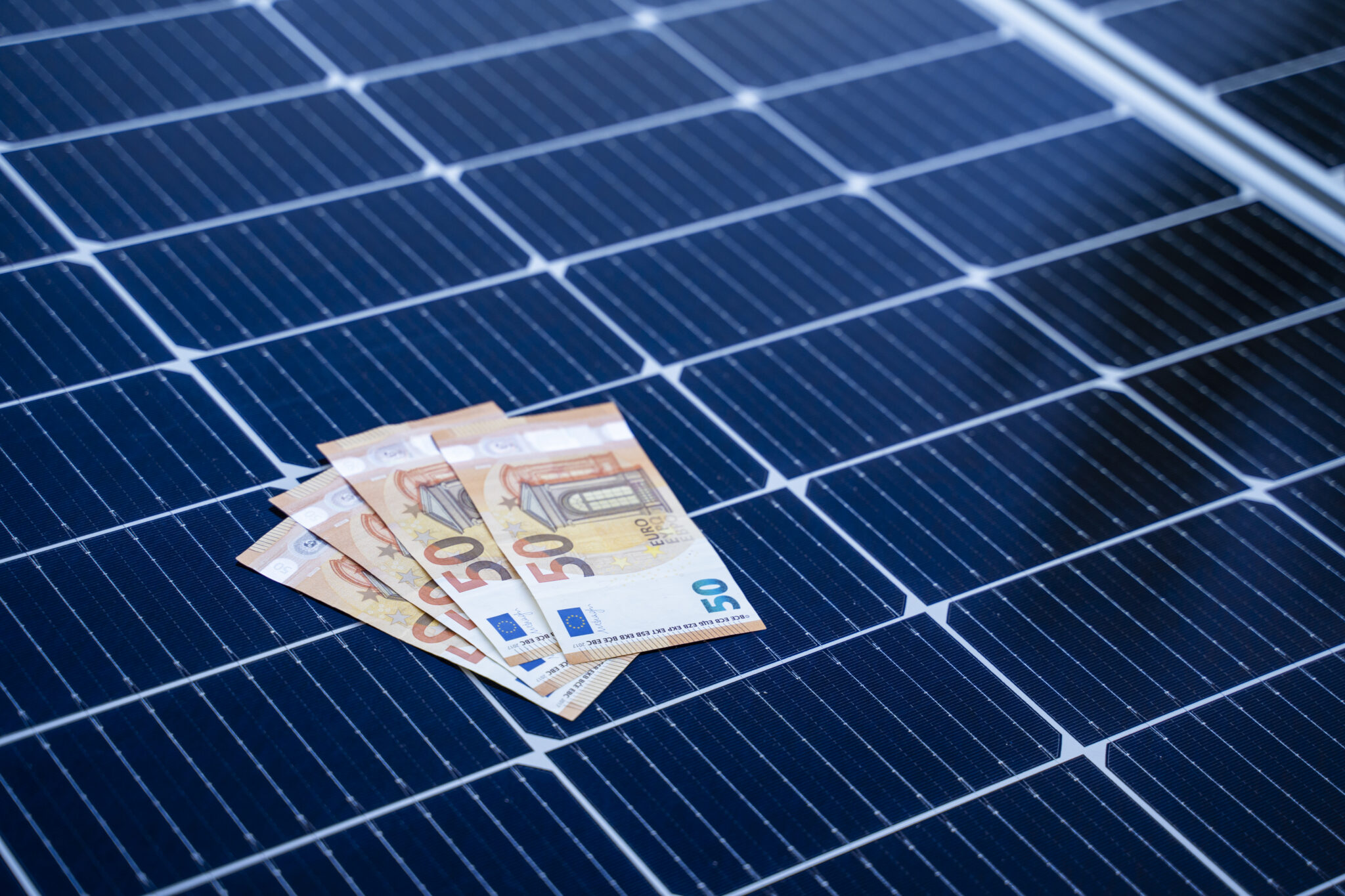 découvrez tout ce qu'il faut savoir sur le coût des installations photovoltaïques. comparez les prix, explorez les différentes options de financement et apprenez comment optimiser votre investissement énergétique avec l'énergie solaire.