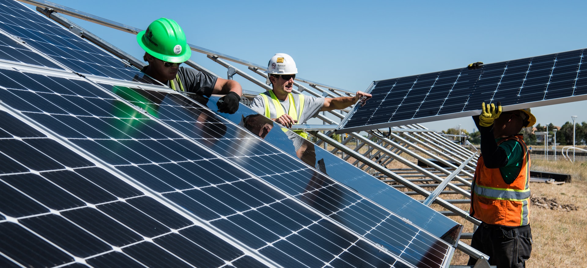 découvrez les tarifs des formations rge en photovoltaïque pour devenir un expert certifié. accédez à des formations de qualité, éligibles aux aides gouvernementales, et contribuez à la transition énergétique avec des compétences reconnues.