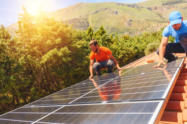 découvrez les tarifs au mètre carré pour l'installation de toitures photovoltaïques. comparez les prix, les avantages et les subventions disponibles pour bénéficier d'une énergie renouvelable tout en valorisant votre bien immobilier.