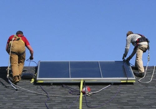 découvrez les prix des panneaux solaires en france et comparez les meilleures offres pour économiser sur votre facture d'énergie. informez-vous sur les différents types de panneaux, leur installation et les aides financières disponibles.