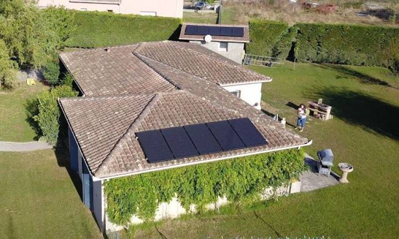 découvrez les prix des panneaux solaires 3 kwc et profitez d'une énergie renouvelable à un coût abordable. comparez les offres et faites le choix qui convient le mieux à vos besoins énergétiques tout en réalisant des économies sur votre facture d'électricité.