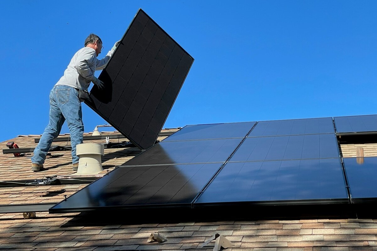 découvrez les prix des panneaux solaires pour votre maison et faites le choix qui convient à votre budget et à vos besoins en énergie. comparez les offres et bénéficiez d'options à prix compétitifs pour un investissement durable.
