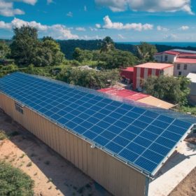 découvrez les meilleurs prix pour l'installation de panneaux solaires en martinique. optimisez votre consommation d'énergie tout en préservant l'environnement grâce à des solutions adaptées à vos besoins.