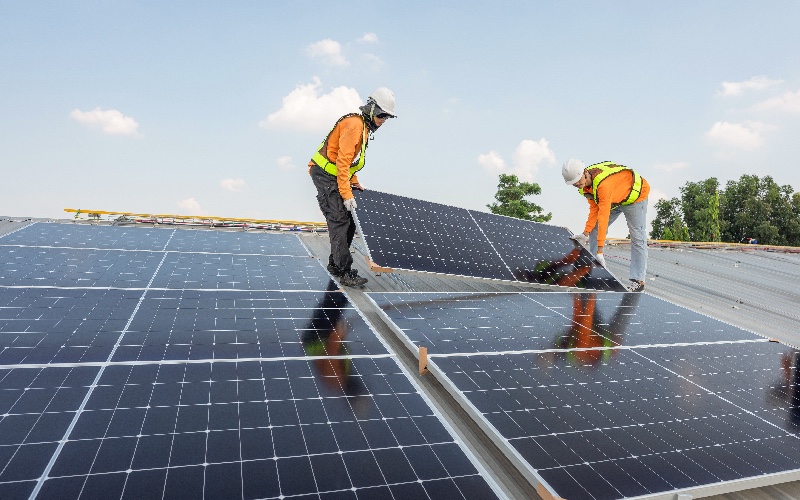 découvrez les tendances et les variations des prix des systèmes photovoltaïques en france. informez-vous sur les coûts d'installation, les aides disponibles, et comment maximiser votre retour sur investissement dans les énergies renouvelables.