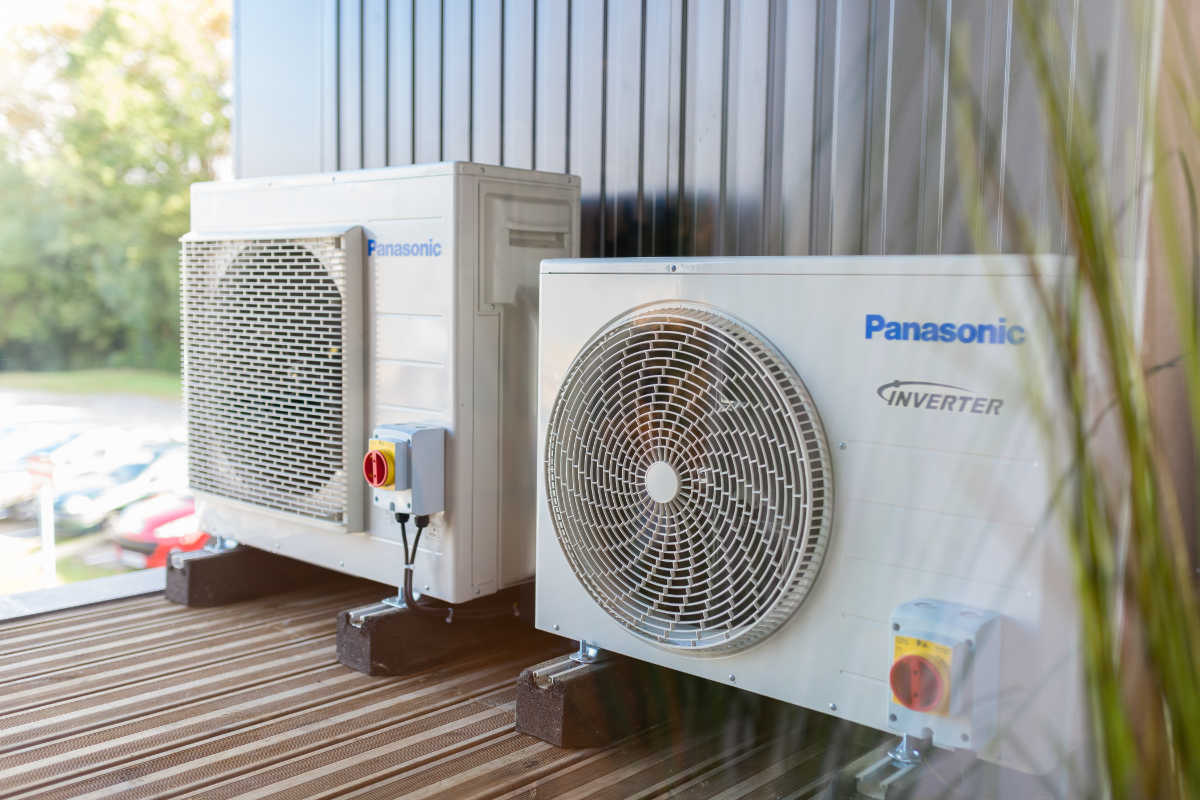 découvrez nos conseils et comparatifs sur les prix des pompes à chaleur. choisissez la solution de chauffage la plus adaptée à votre budget et bénéficiez d'économies d'énergie significatives.