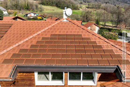 découvrez les prix des tuiles photovoltaïques imerys et comment elles peuvent transformer votre habitation en une source d'énergie durable. obtenez des informations détaillées sur les coûts, les avantages et les installations possibles.