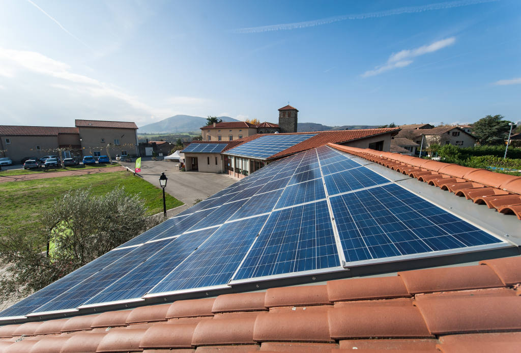 découvrez les services d'un producteur photovoltaïque, expert en installation de systèmes solaires pour optimiser votre consommation d'énergie. profitez d'une énergie renouvelable et réduisez vos factures d'électricité tout en contribuant à la protection de l'environnement.