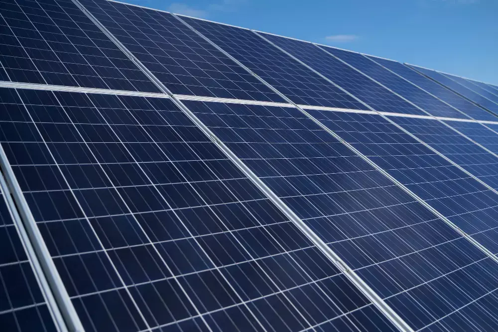 découvrez la formule de puissance crête des panneaux solaires pour optimiser votre production d'énergie. apprenez à calculer la puissance maximale que peut générer votre installation grâce à nos conseils pratiques et à notre expertise en énergie renouvelable.