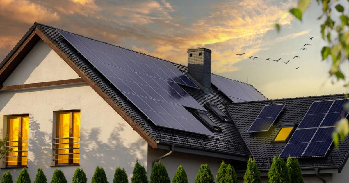 découvrez combien de panneaux solaires installer sur votre maison pour optimiser votre production d'énergie renouvelable. évaluez vos besoins, les facteurs à considérer et les avantages d'une installation adaptée.