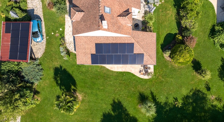 découvrez tout sur le rendement des panneaux solaires : quelles sont les meilleures options pour optimiser votre investissement, comment évaluer leur performance et maximiser votre production d'énergie renouvelable.