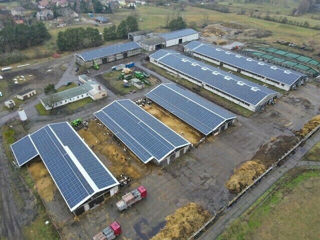 découvrez nos services professionnels de rénovation photovoltaïque pour optimiser la performance de vos panneaux solaires. que ce soit pour améliorer leur efficacité, les remettre en état ou les remplacer, nous vous accompagnons à chaque étape de votre projet de rénovation. transformez votre production d'énergie renouvelable dès aujourd'hui !