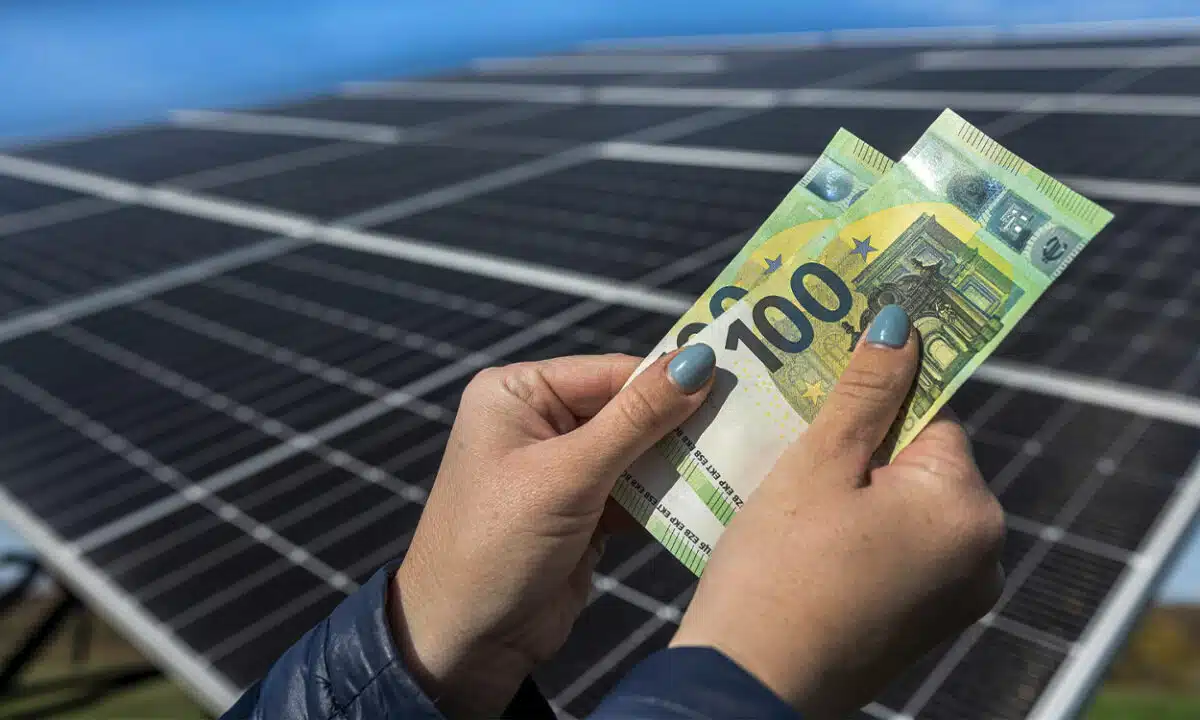 découvrez comment maximiser la rentabilité de vos panneaux photovoltaïques grâce à des conseils pratiques et des études de cas. apprenez les facteurs clés qui influencent le retour sur investissement et les avantages écologiques des énergies renouvelables.