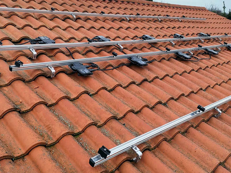 découvrez comment réparer efficacement votre onduleur photovoltaïque (pv) grâce à nos conseils pratiques et astuces. prolongez la durée de vie de votre équipement et assurez un fonctionnement optimal pour maximiser votre production d'énergie solaire.