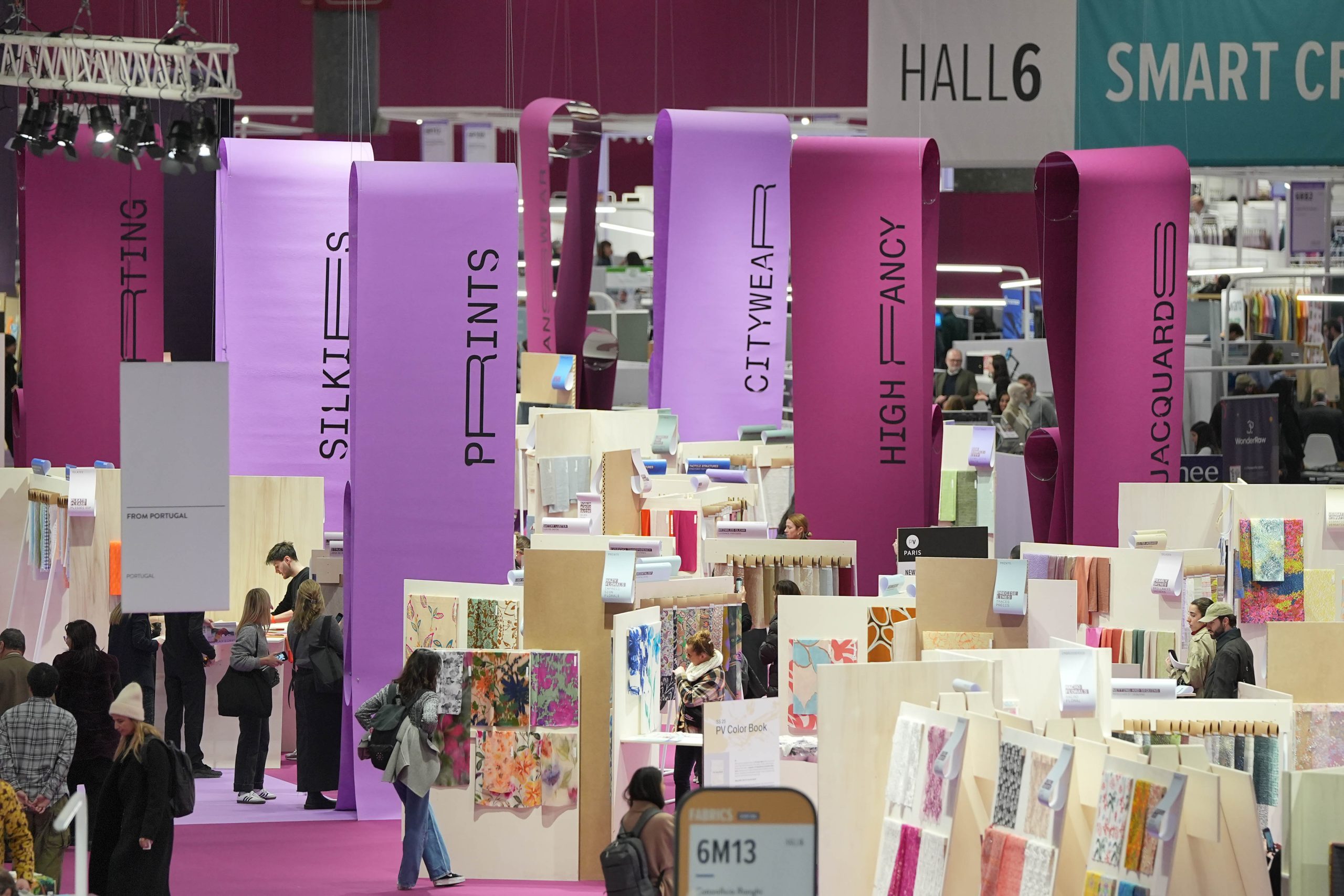 découvrez le salon pv, l'événement incontournable dédié à l'énergie solaire photovoltaïque. participez à des conférences, des ateliers et des rencontres avec des experts du secteur pour explorer les dernières innovations et technologies. rejoignez-nous pour promouvoir les énergies renouvelables et transformer votre passion en projet!