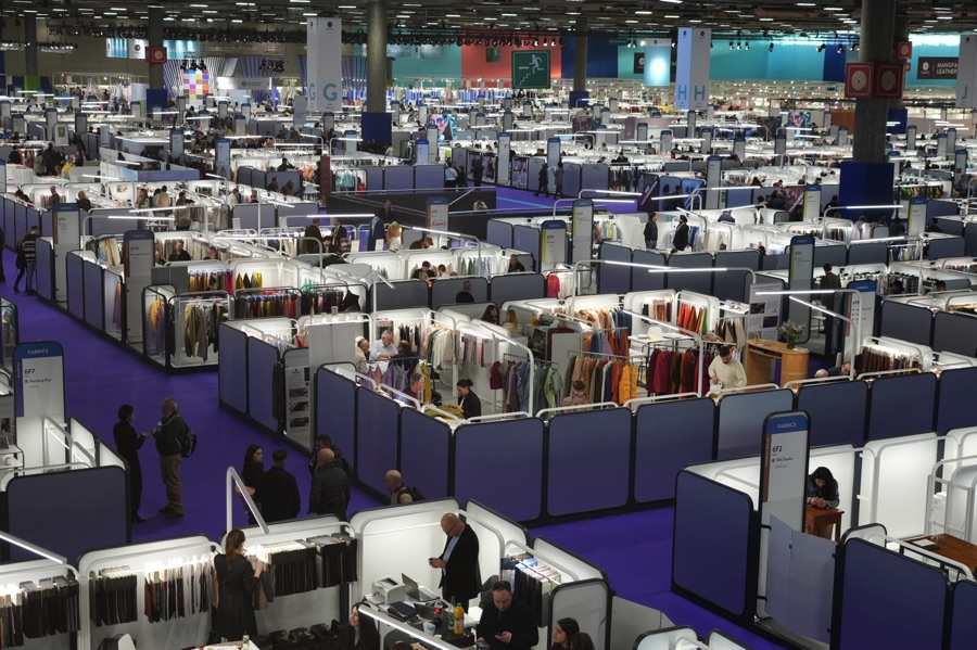 découvrez le salon pv 2025, l'événement incontournable dédié aux professionnels de l'énergie solaire. explorez les dernières tendances, innovations et technologies du secteur, rencontrez des experts, et participez à des conférences inspirantes. ne manquez pas cette occasion unique de réseautage et d'apprentissage pour façonner l'avenir de l'énergie renouvelable.