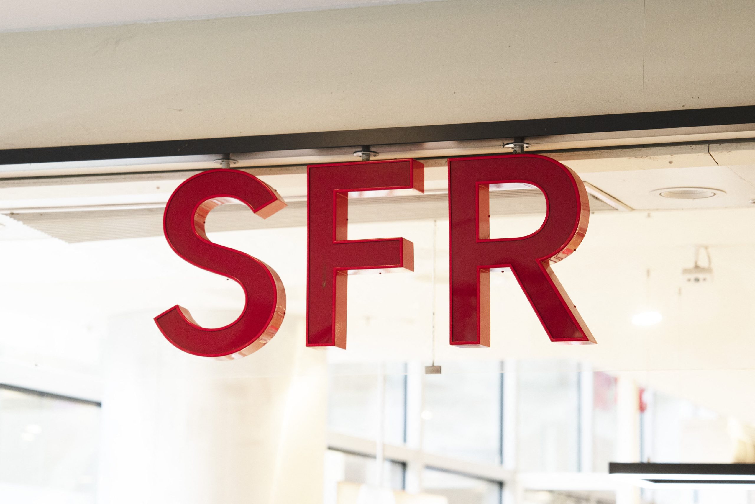 découvrez sfr perso, votre solution de communication adaptée aux particuliers. profitez d'offres mobiles et internet performantes, d'un service client à l'écoute et d'options personnalisées pour répondre à tous vos besoins numériques.
