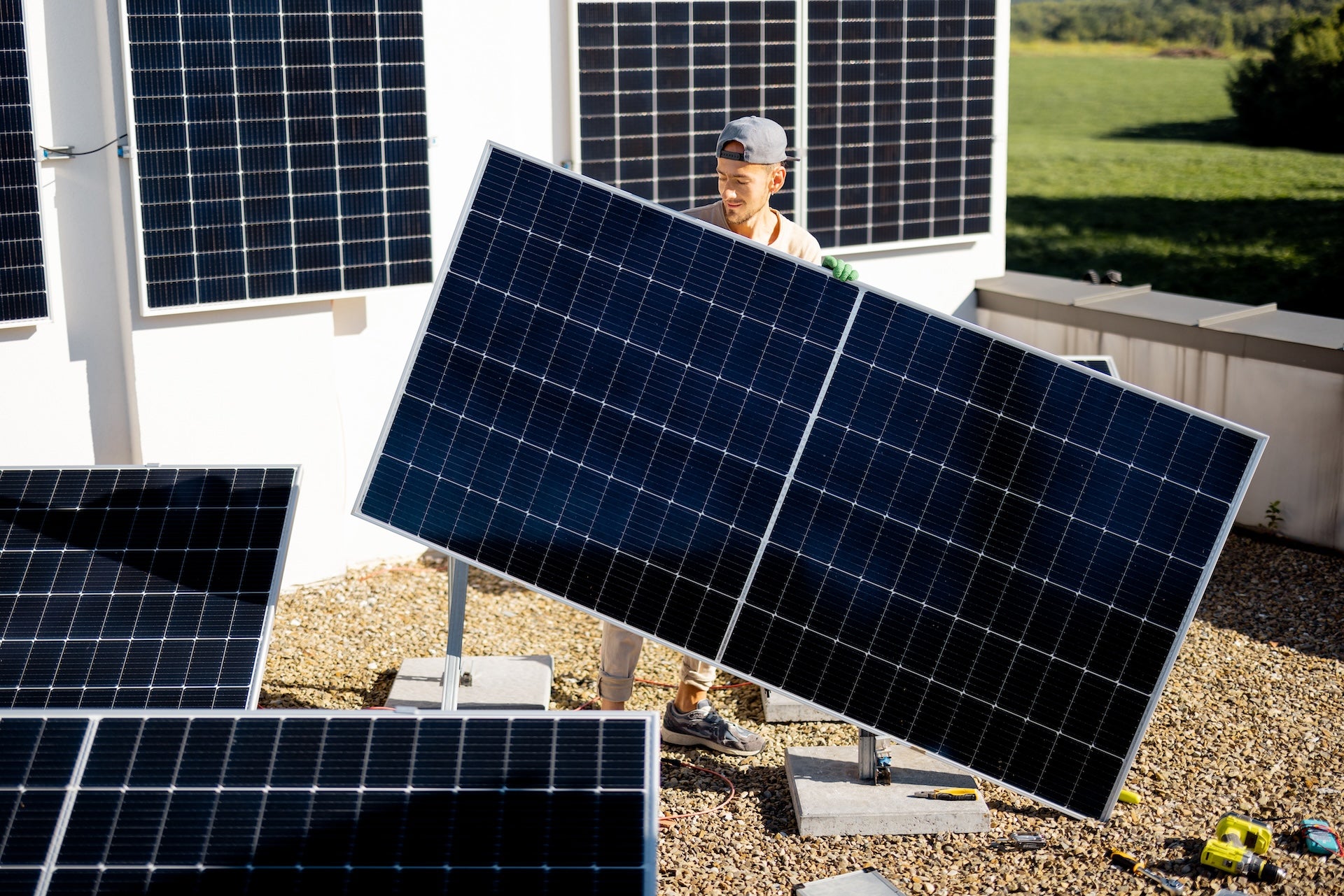 découvrez l'énergie solaire, une solution durable et économique pour alimenter votre maison ou entreprise. profitez des avantages d'une énergie renouvelable qui réduit votre empreinte carbone tout en réalisant des économies sur vos factures d'électricité.