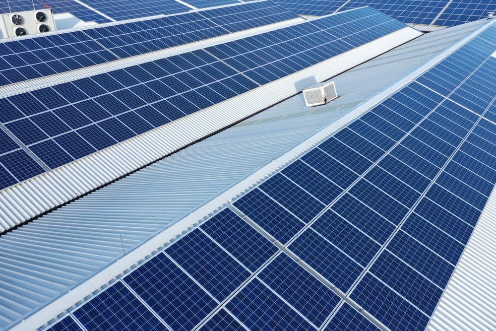 découvrez les avantages de l'énergie solaire : une source d'énergie renouvelable et durable qui réduit votre empreinte carbone, diminue vos factures d'électricité et contribue à la préservation de l'environnement. explorez nos solutions photovoltaïques adaptées à vos besoins.