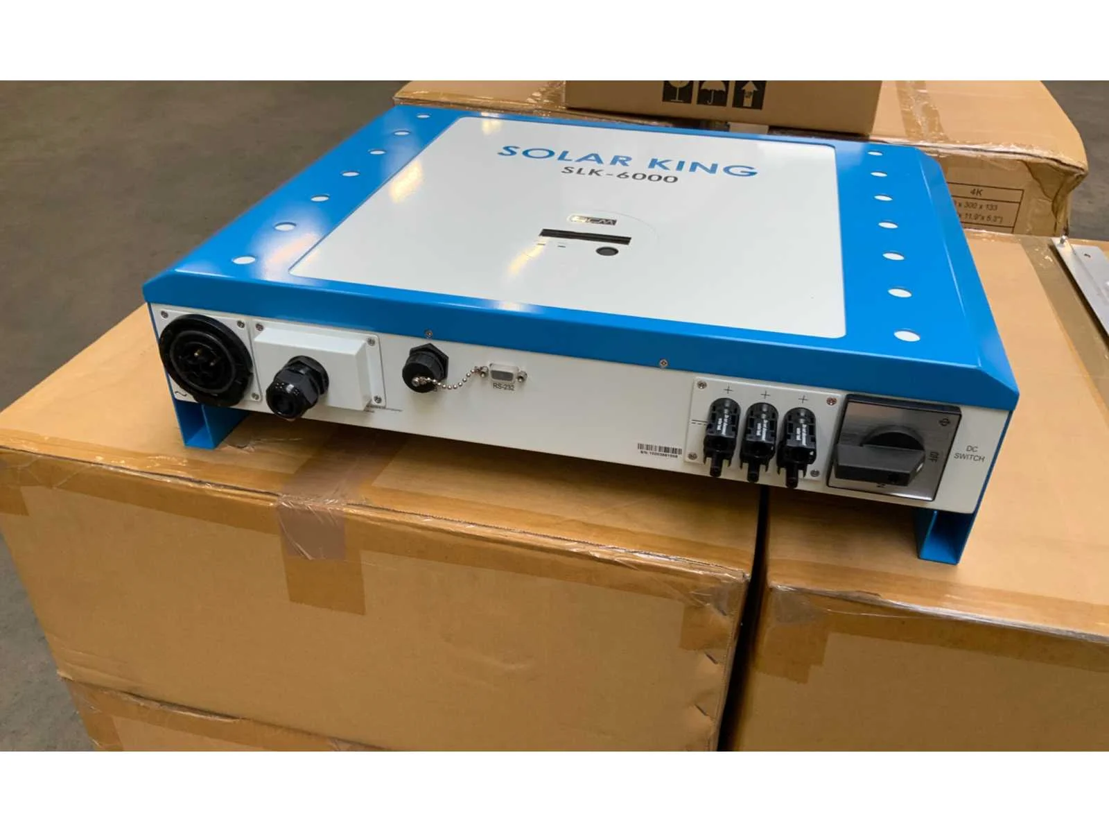 découvrez le solar king slk 3000, un panneau solaire de haute performance alliant technologie avancée et efficacité énergétique. idéal pour les particuliers et les professionnels, ce produit durable et fiable maximisera votre production d'énergie solaire tout en réduisant votre empreinte carbone. optez pour une énergie verte avec le solar king slk 3000.