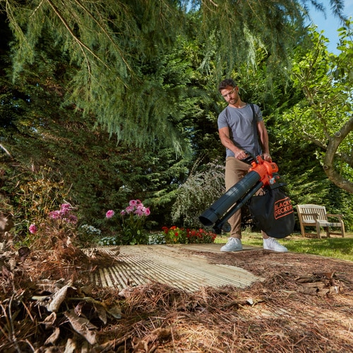 découvrez notre sélection de souffleurs de feuilles chez leroy merlin. idéals pour un jardin impeccable, ces outils puissants et faciles à utiliser vous aideront à entretenir votre espace extérieur tout en gagnant du temps. explorez nos modèles variés et profitez d'une livraison rapide !