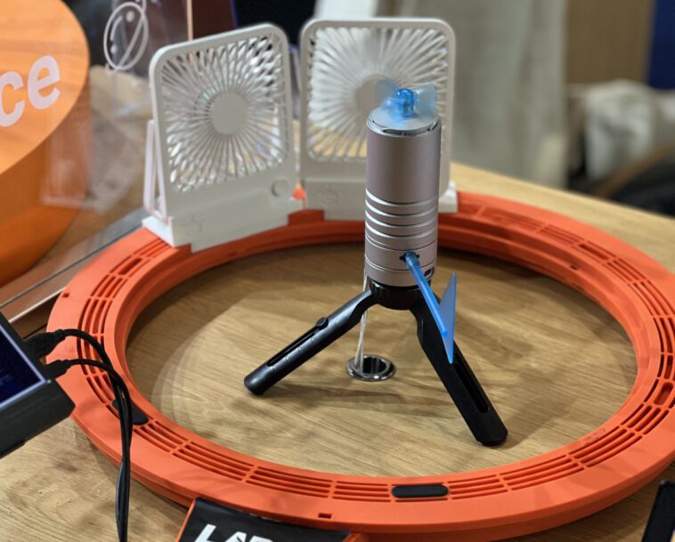 découvrez notre station météo esp32, un projet innovant qui vous permet de surveiller les conditions météorologiques en temps réel. avec des capteurs précis et une interface conviviale, vous pourrez suivre la température, l'humidité et plus encore, le tout directement sur votre smartphone ou votre ordinateur.