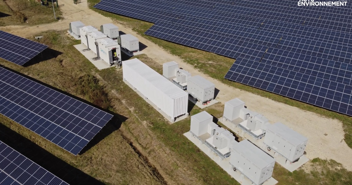 découvrez les solutions de stockage solaire qui optimisent l'utilisation de l'énergie renouvelable. apprenez comment accumuler l'énergie du soleil pour l'utiliser selon vos besoins, tout en réduisant votre empreinte carbone et vos factures d'électricité.
