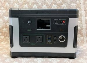 découvrez le suaoki g500, un puissant générateur portable conçu pour répondre à tous vos besoins énergétiques en extérieur. avec une capacité impressionnante, des ports multiples et un design compact, il est idéal pour le camping, les voyages ou les situations d'urgence.