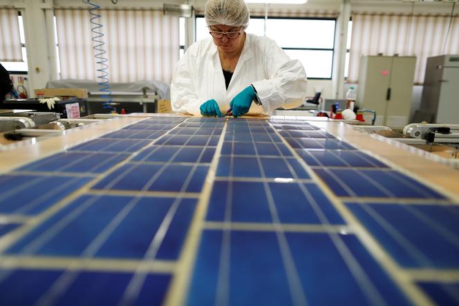découvrez comment bénéficier des subventions photovoltaïques en normandie pour financer vos projets d'énergie solaire. optimisez votre installation et réduisez votre facture d'électricité grâce à des aides financières adaptées.