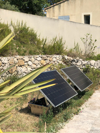 découvrez comment un suiveur solaire optimise la capture de l'énergie solaire en ajustant son angle en fonction de la position du soleil, maximisant ainsi l'efficacité de vos installations photovoltaïques. apprenez les avantages et l'importance de cette technologie dans la transition énergétique.