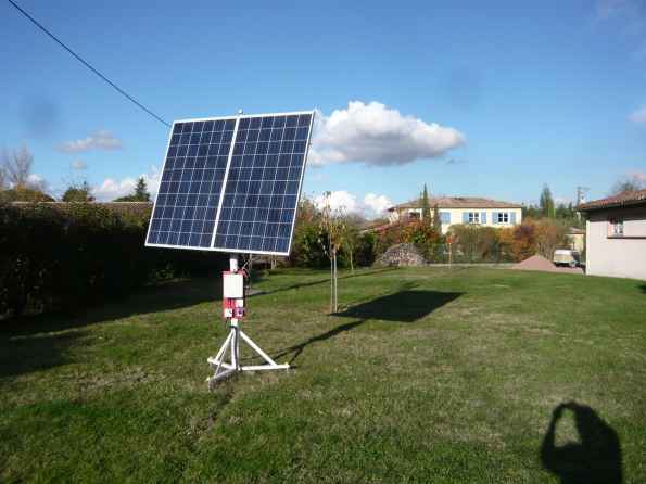 découvrez le suiveur solaire, un dispositif innovant qui optimise la capture de l'énergie solaire en suivant la trajectoire du soleil. idéal pour maximiser la production d'électricité solaire et réduire votre empreinte carbone, il s'intègre facilement dans votre installation photovoltaïque.