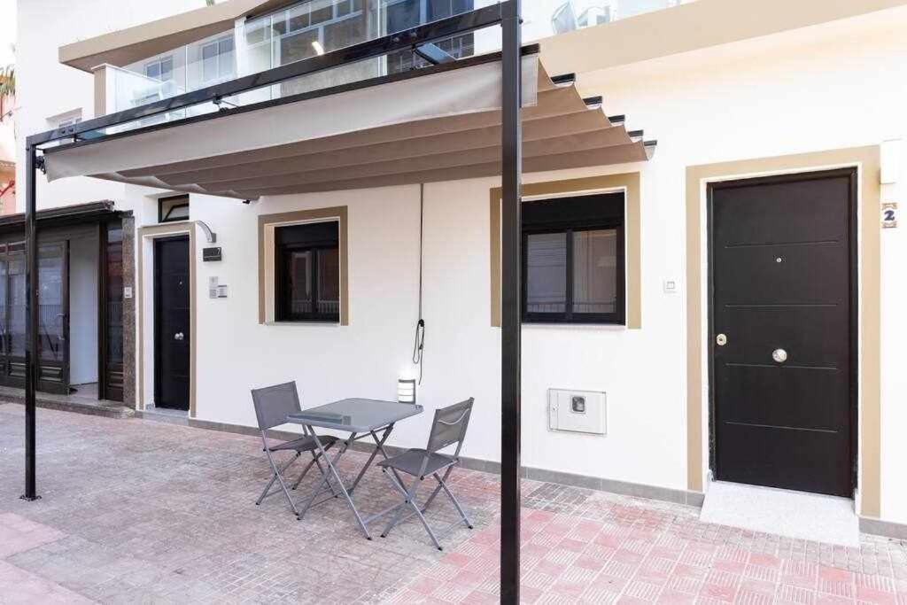 découvrez sunny island 2, le paradis ensoleillé où aventure et détente se rencontrent. explorez des paysages luxuriants, participez à des activités passionnantes et profitez d'une escapade inoubliable. parfait pour toute la famille!