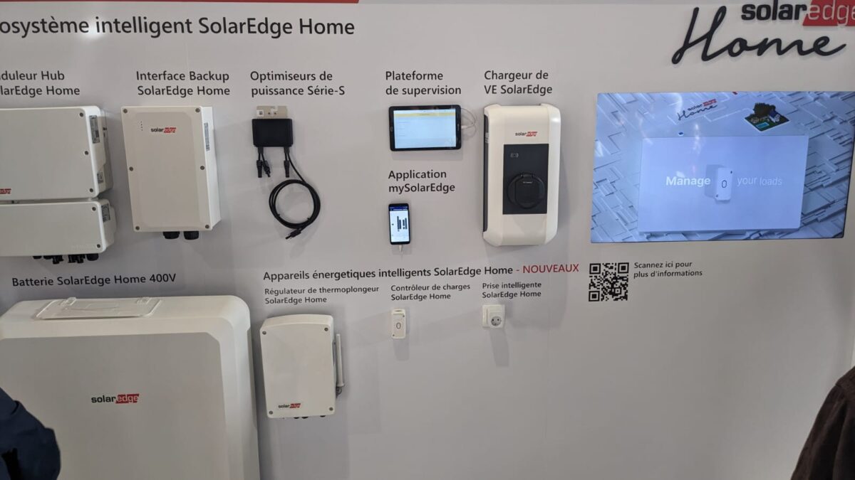découvrez la solution de supervision solaredge pour optimiser l'efficacité de votre installation photovoltaïque. surveillez et gérez votre production d'énergie solaire en temps réel grâce à des outils avancés et des analyses détaillées.